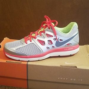 Women's Nike Dual FusionLite